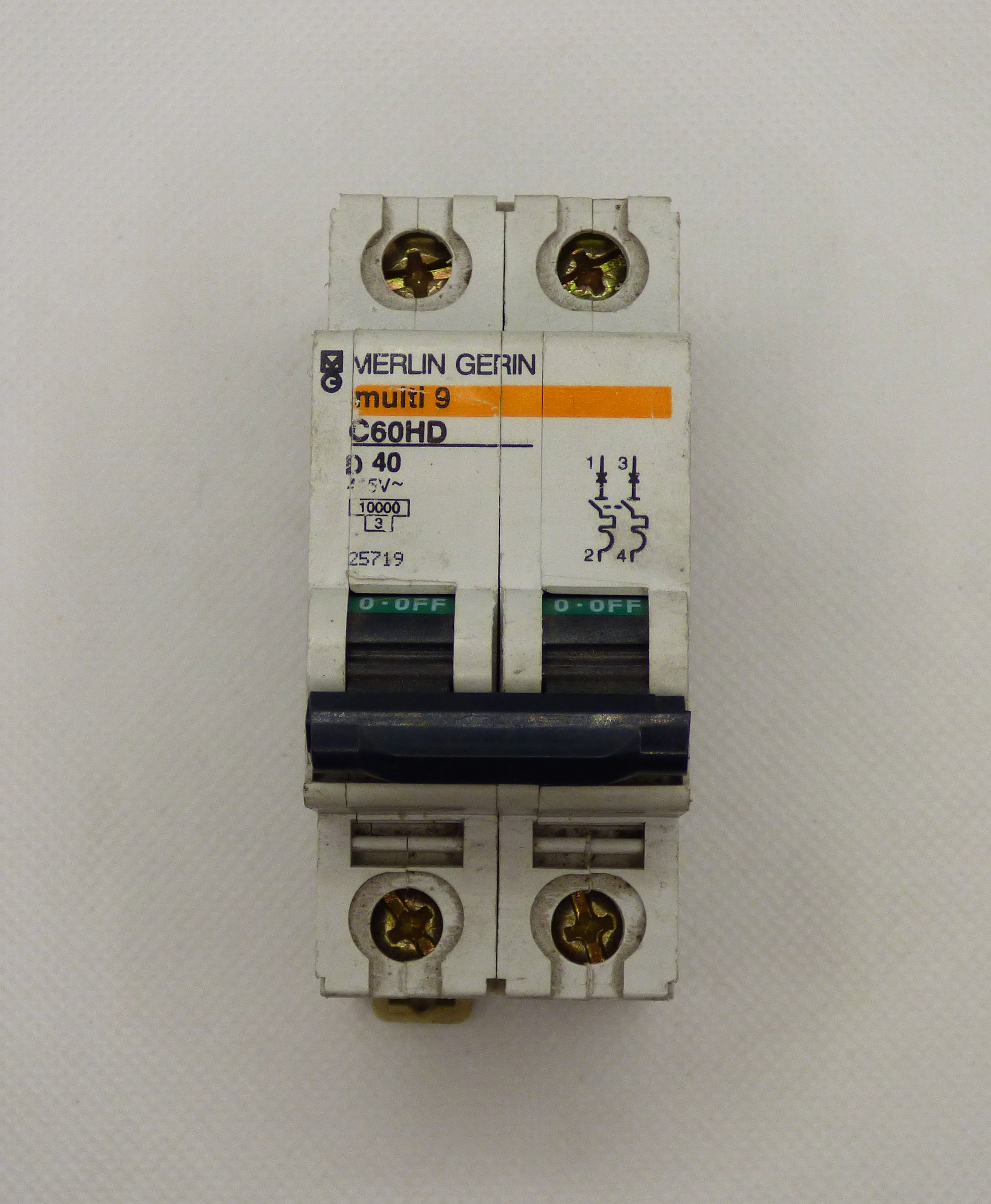 2P 40A TYPE D MCB 2P 40A TYPE D MCB